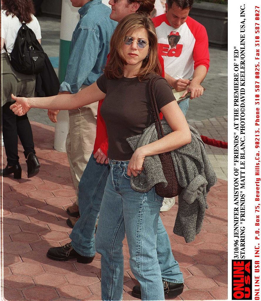 Jennifer Aniston legmenőbb szettjei a 90-es évekből