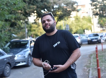 Srpski muzičar (41) se ženi FATALNOM PEVAČICOM IZ ANGOLE: Gledali ste je u popularnom muzičkom takmičenju (FOTO)