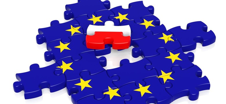 Polexit? Wierzy w niego niewielki procent Polaków [SONDAŻ CBOS]