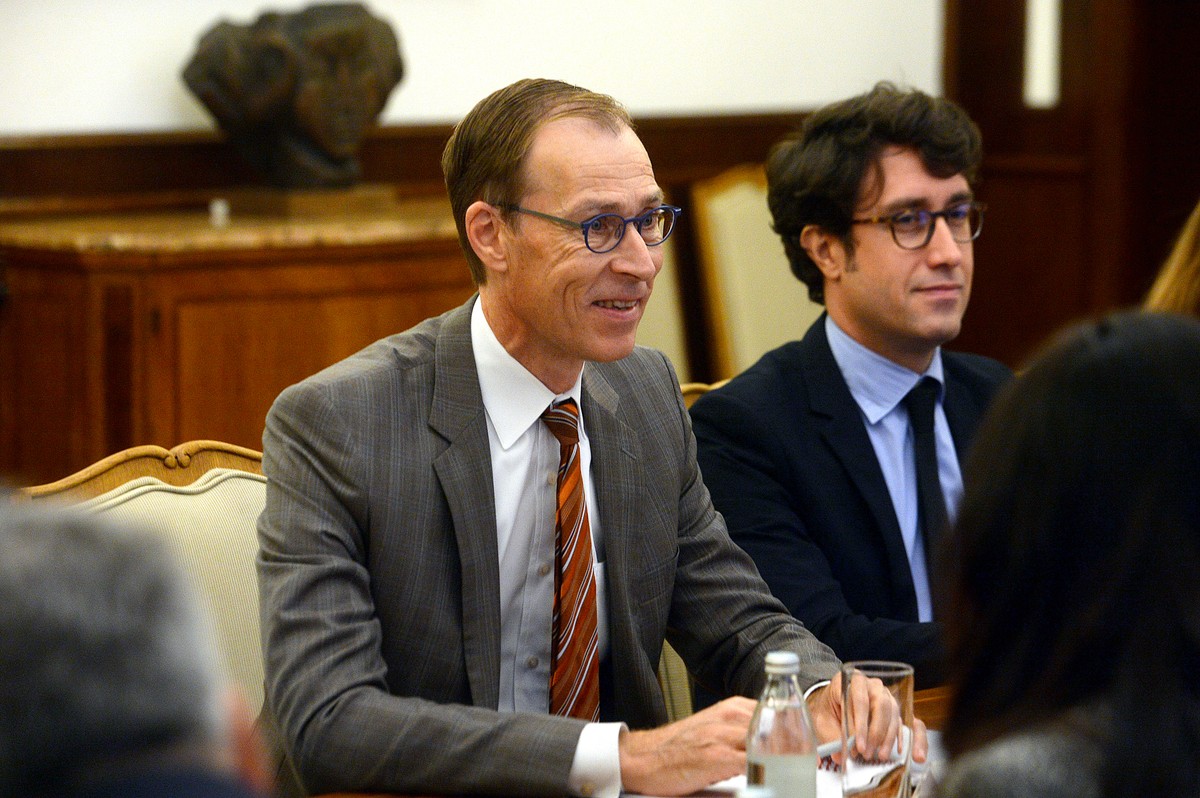 &#34;Plate vam rastu brže nego što treba&#34; MMF: o reformama Vlade: &#34;Rezultati su vam dobri, ali ne ide sve po našim preporukama&#34;