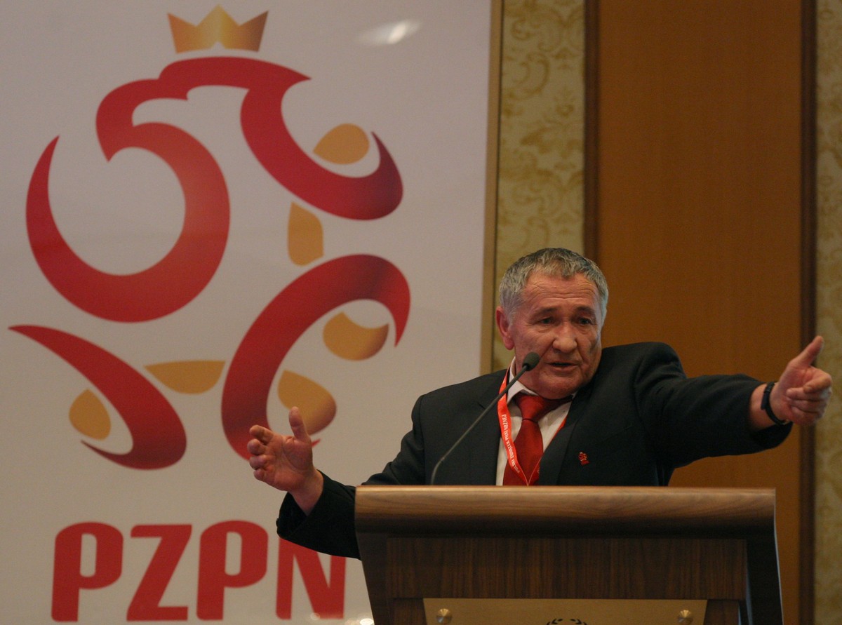Członek zarządu PZPN: Odwołanie Kręciny poszło gładko