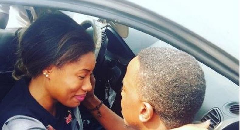 GT da Guitarman proposes to his girlfriend 