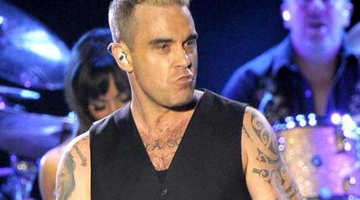 Robbie Williams drogokat használ, mert fél a szülők tömegétől?