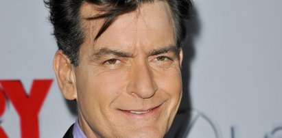 Charlie Sheen znaleziony w swoim apartamencie żywy. Miał 48 lat!