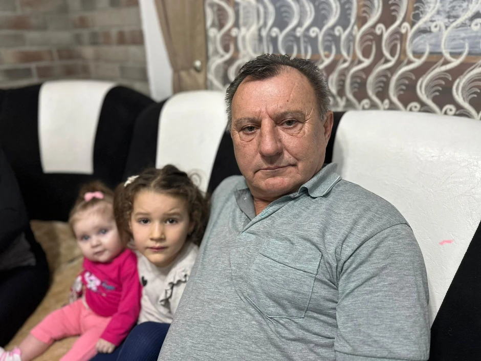 Čovek živi za naslednike, za unučiće - kaže deda Negoslav