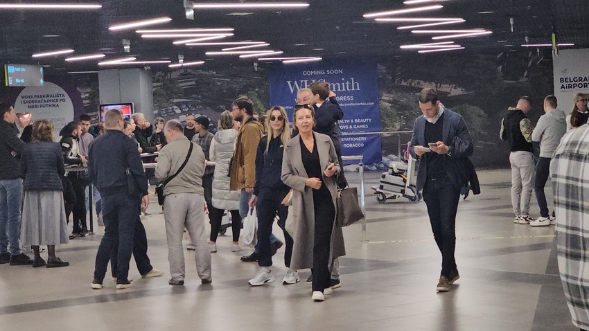 Roditelji Ane Ivanović sa sinom i snajkom