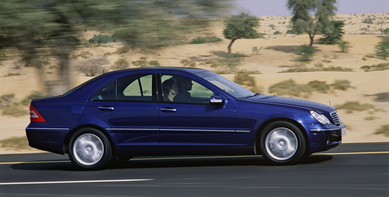 Mercedes klasy C (W203) - lata produkcji 2000-07, cena od 17000 zł