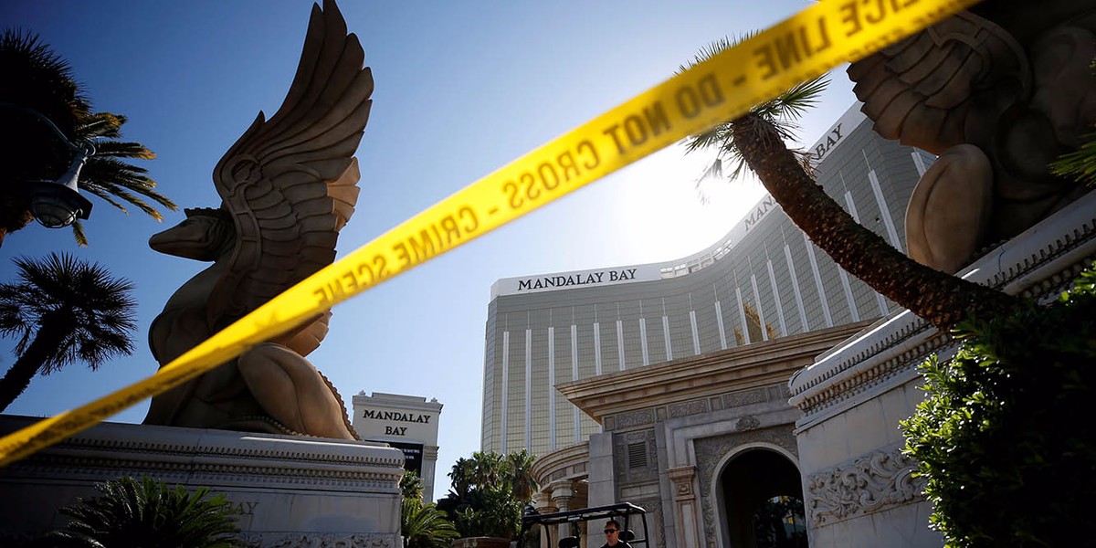 A member of the FBI leaving the Mandalay Bay hotel.