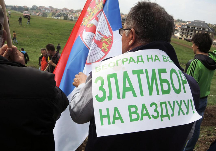 Zlatiborci poručili: Ne vraćamo se kući dok nam ne daju građevinsku dozvolu