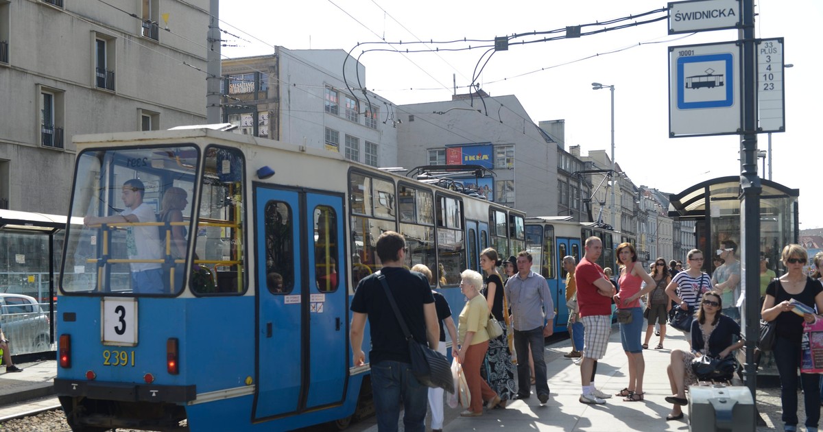 Ostatni powiew lata w tym roku? IMGW ostrzega. W kilku regionach będzie upalnie, a potem nagle...