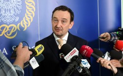 Mitera przyznaje: Emilia twierdziła, że załatwi mi wywiady. Ale żona sędziego nie ma na twarzy wypisane "hejter"