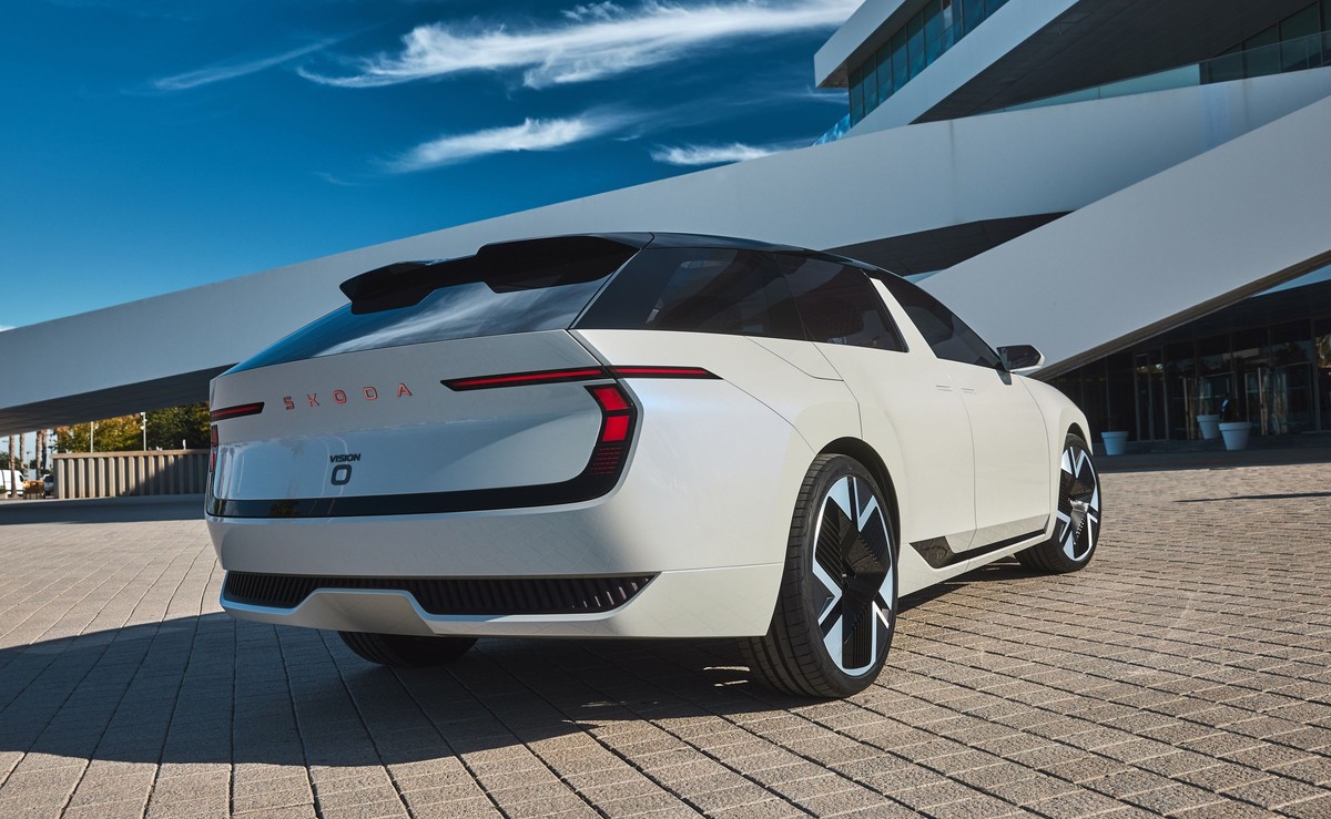 Nowa Skoda Octavia kryje się w nadwoziu kombi o nazwie Vision O