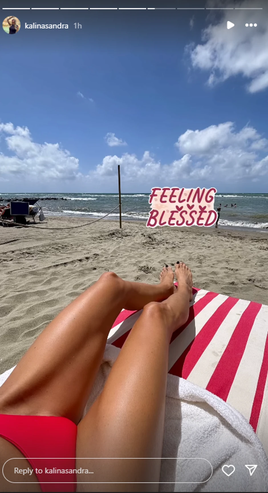 Sandra Kalinić mami uzdahe u bikiniju