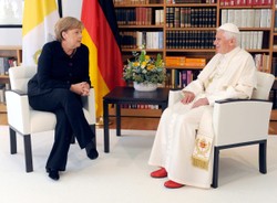 Papież rozmawiał z kanclerz Niemiec o kryzysie finansowym
