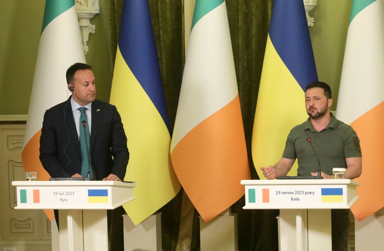 Premier Irlandii Leo Varadkar i prezydent Ukrainy Wołodymyr Zełenski