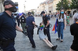 Tak wyglądała policyjna akcja podczas protestów aktywistów LGBT. NAGRANIA "oczami" funkcjonariuszy