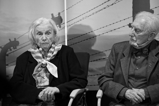 Byli więźniowie obozu Auschwitz-Birkenau: Alina Dąbrowska i Leon Weintraub