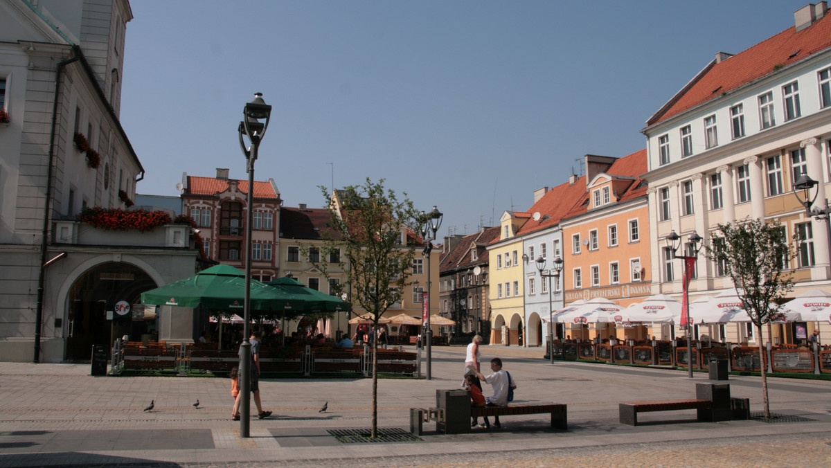 Nową witrynę miejską z atrakcjami Gliwic oraz szeregiem ważnych miejsc i informacji dla turystów, ale też mieszkańców, uruchomił miejscowy samorząd. Najciekawsze miejsca miasta można tam zwiedzić wirtualnie albo obejrzeć w postaci panoram sferycznych.