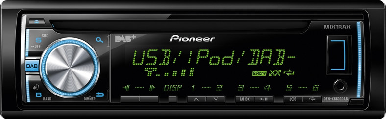 Pioneer DEH-X6600DAB jest sensownie wyposażony. Przydadzą się dwie pary wyjść do podłączenia oddzielnego wzmacniacza.