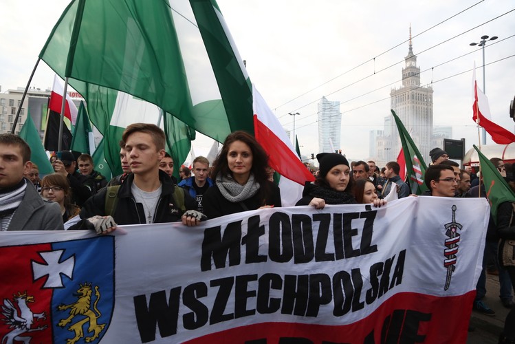 Marsz Niepodległości na ulicach Warszawy