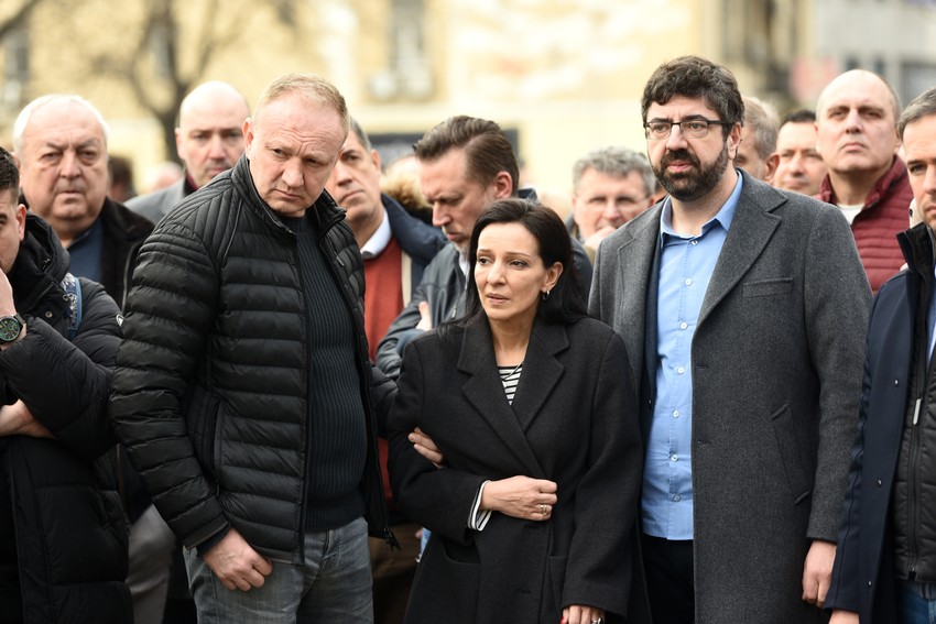 Marinika Tepić i Radomir Lazović bili su u dobrim odnosima na protestu krajem prošle godine