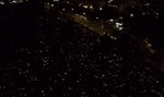 Miliony światełek na cmentarzu. Niezwykły FILM