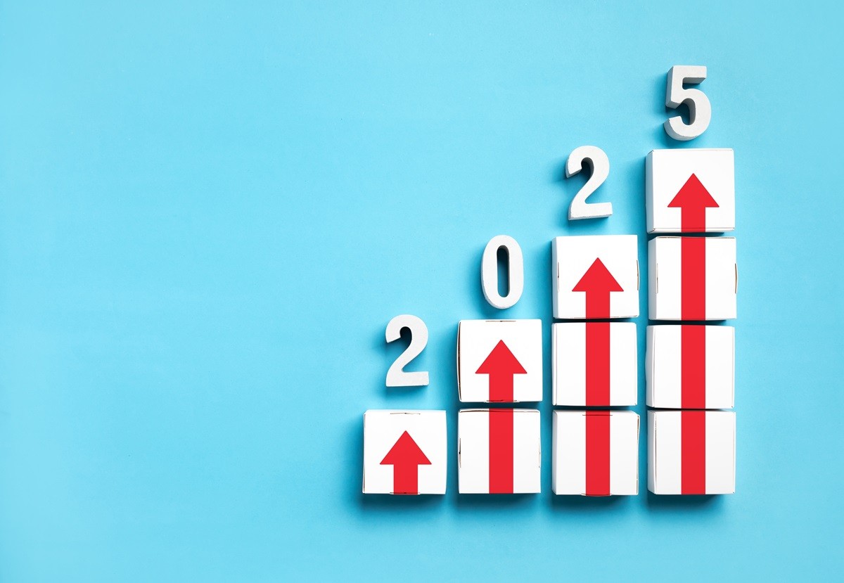Wynagrodzenie minimalne 2025 - podwyżka do 4666 zł brutto