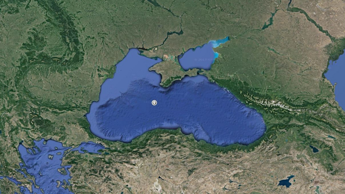 Na Morze Czarne wpłynął brytyjski okręt wywiadowczy HMS Echo, pierwsza jednostka NATO z państw spoza tego akwenu od czasu ataku Rosji na okręty ukraińskiej marynarki w rejonie Cieśniny Kerczeńskiej - poinformował Portal Militarny resortu obrony w Kijowie.