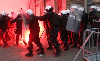 Poboży: Nagranie potwierdza profesjonalne działanie policji na rondzie de Gaulle'a podczas Marszu Niepodległości