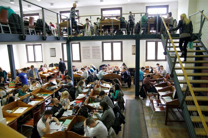 Čitaonice pune od ranih jutarnjih sati