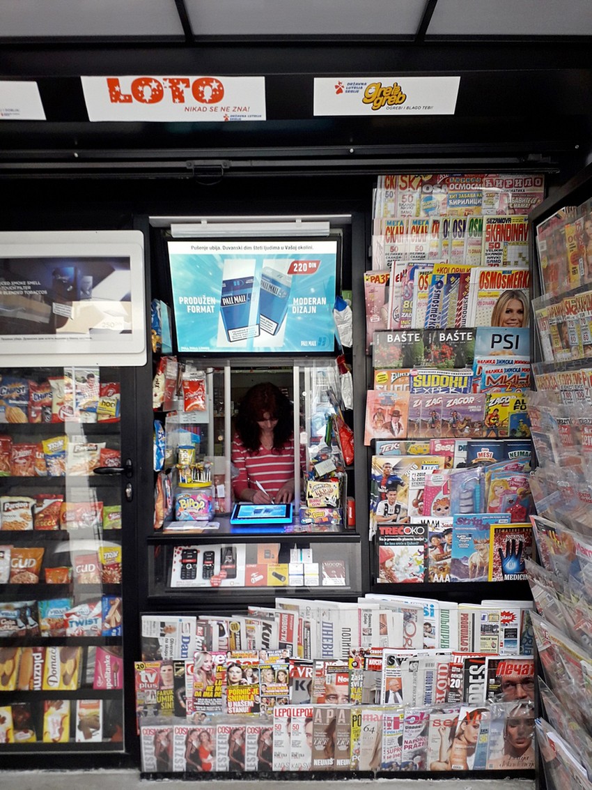 Magdolna Berec, prodavačica u trafici, je i sama presrećna što je baš ovde uplaćen dobitni tiket