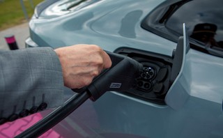 Ponad 13,5 tys. punktów ładowania aut elektrycznych w Polsce. Ale tempo inwestycji zacznie spadać