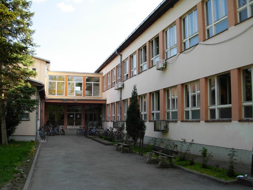 U upravi škole "Desanka Maksimović" odbili su da za medije govore o incidentu