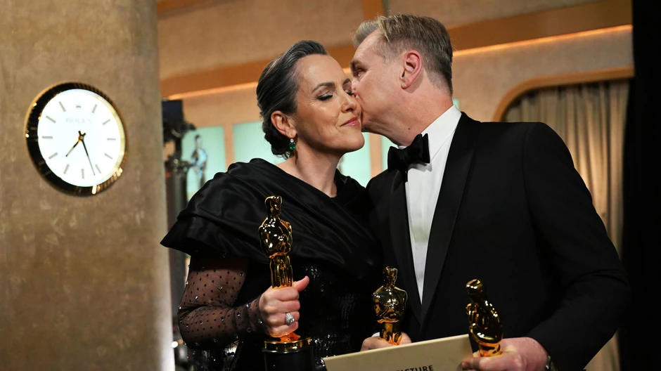 Kristofer Nolan je 2024. osvojio Oskare za najbolji film i najbolju režiju za Openhajmer, koji je producirala njegova supruga Ema Tomas | Foto: Getty Images
