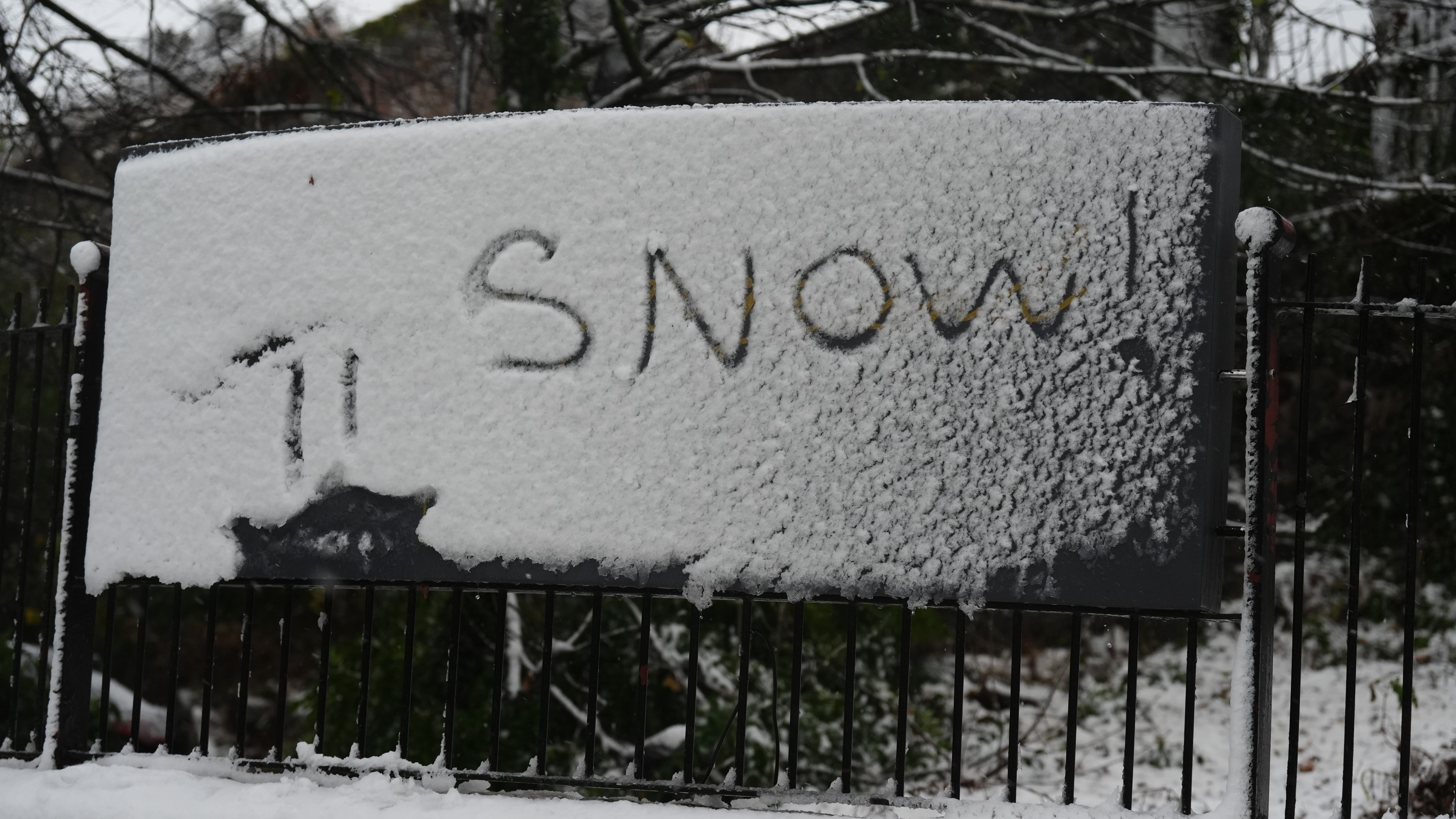 UK faces severe cold snap as health chiefs warn of 'rise in deaths'