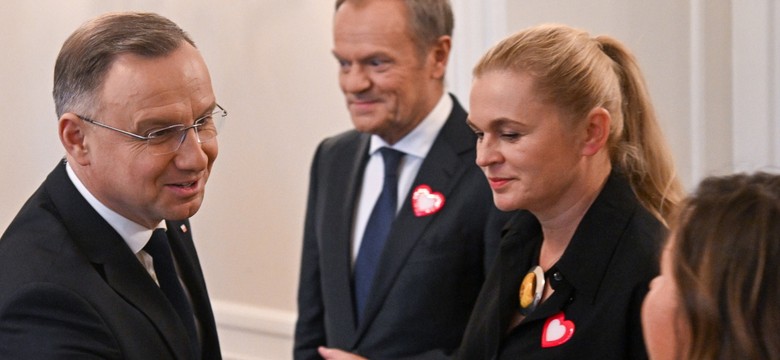 Komu służy powyborcza gra na czas