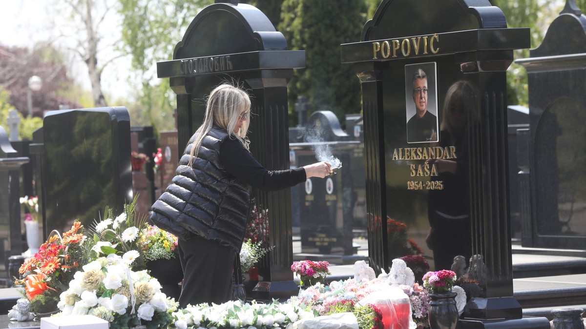 Novo bežanijsko groblje rođendan Saše Popovića