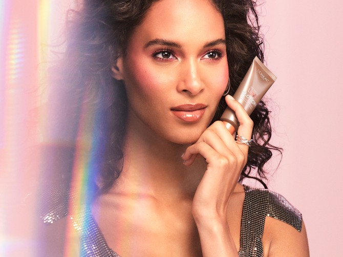 L'Oréal Paris LUMI Glotion