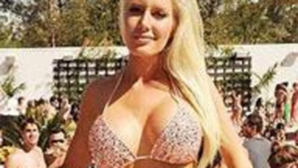 Heidi Montag dumnie pokazała swoje ciało po 10 operacjach plastycznych, które przeszła jednego dnia.