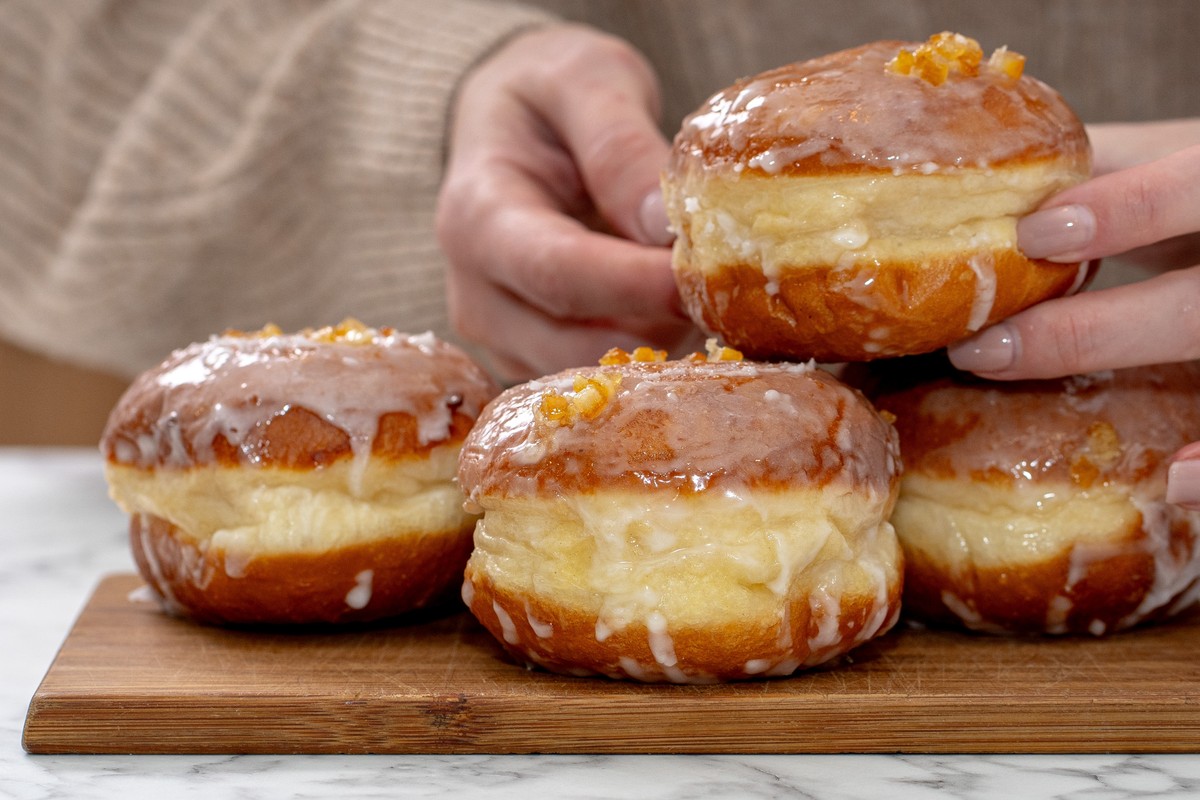 Freshly,Baked,Polish,Doughnuts,(paczki),With,A,Golden-brown,Crust,,Glazed