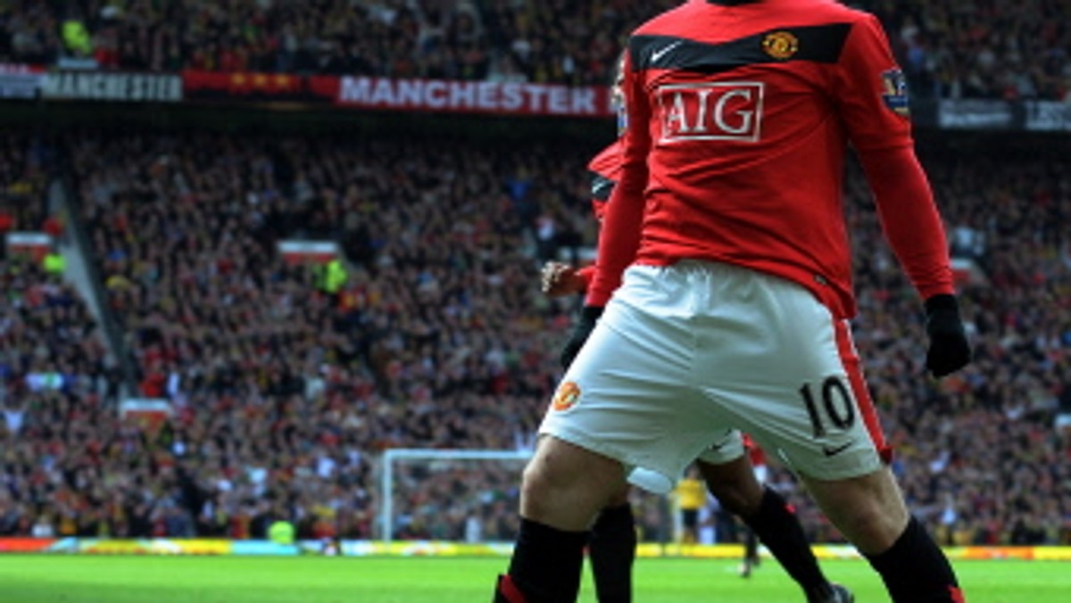 Napastnik Manchesteru United Wayne Rooney wróci do gry na sobotni mecz Premier League przeciwko Manchesterowi City.