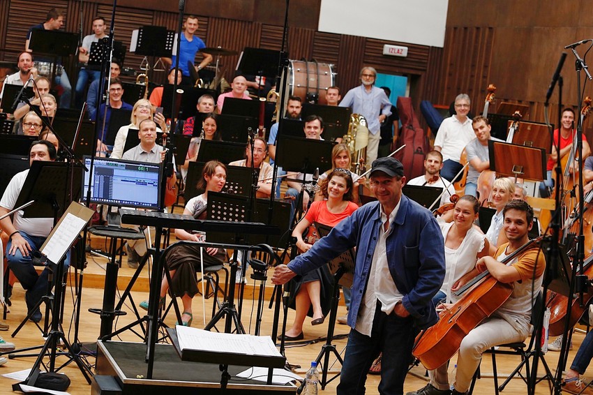 Rejf Fajns na probi u Beogradskoj filharmoniji