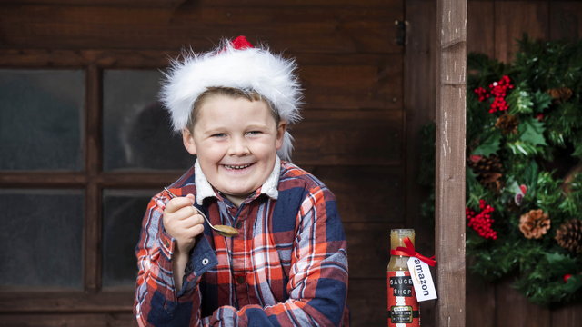 Még csak 7 éves, de már most gasztronómiai zseni a srác: saját karácsonyi Ketchup márkája van