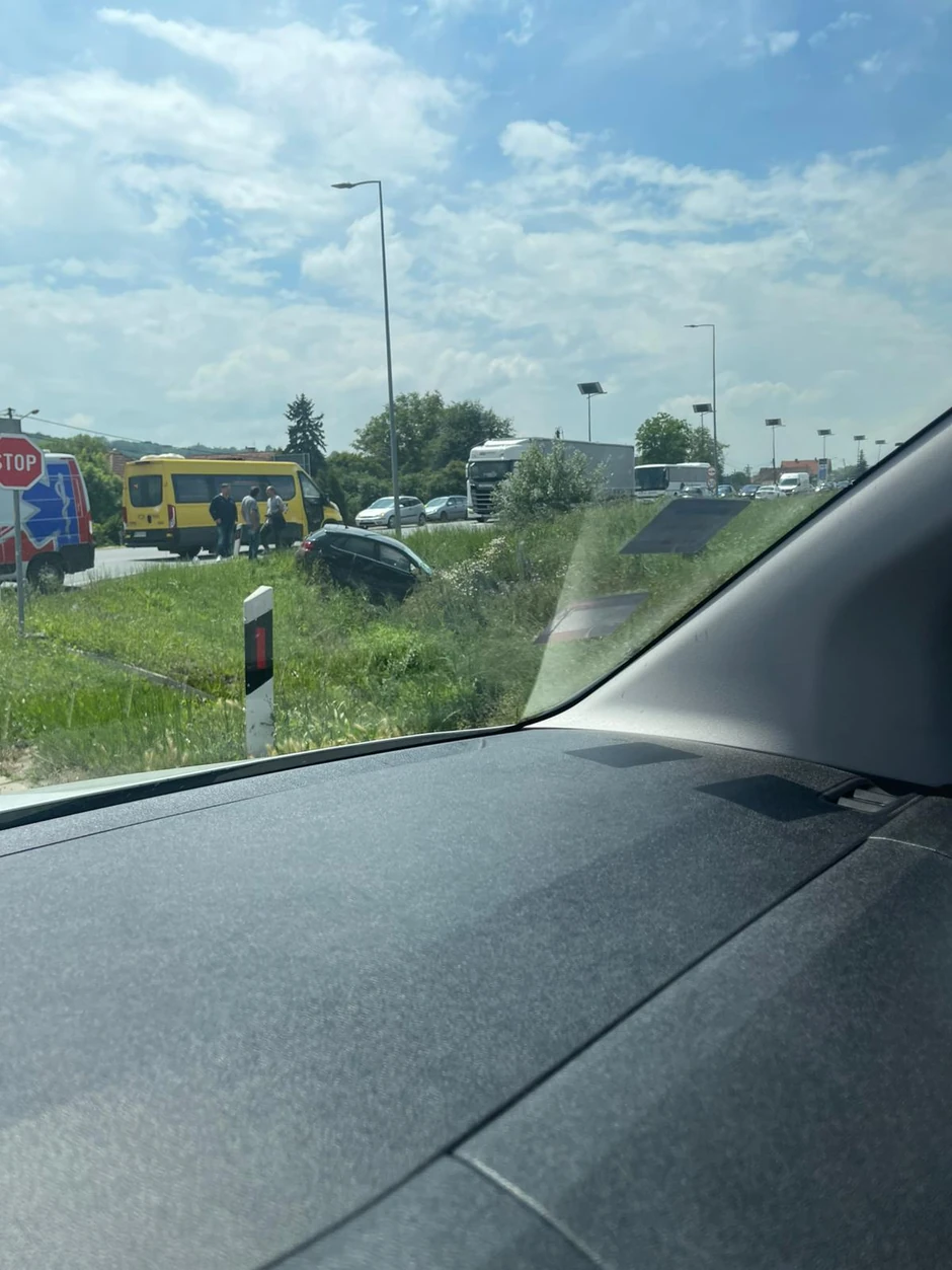 Saobraćajna nesreća Obrenovački put