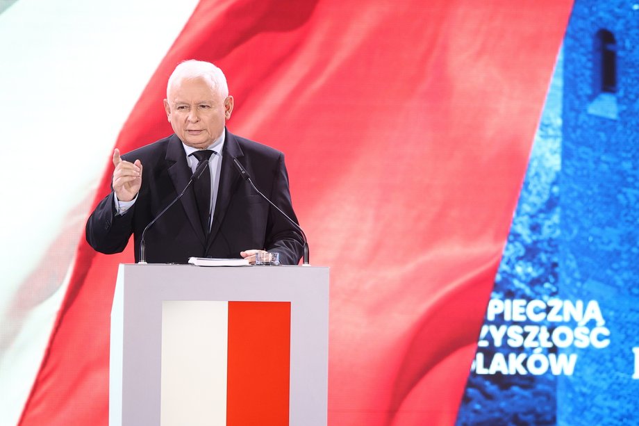 Prezes PiS Jarosław Kaczyński podczas konwencji w Końskich.