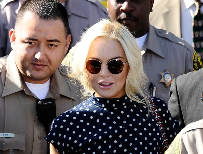 Lindsay Lohan po pijanemu ścigała autem matkę swojej asystentki. Praca z LiLo wymaga poświęceń!