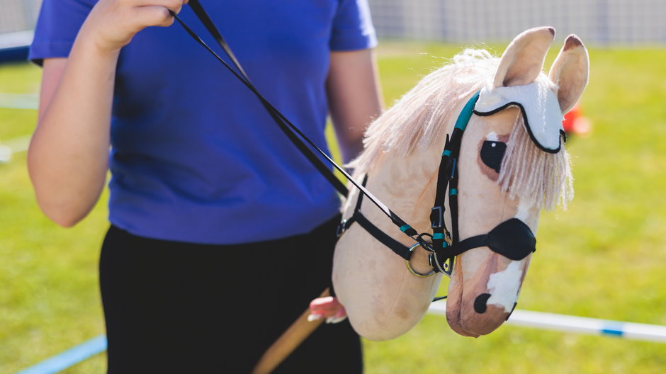 Hobby horsing to jazda "na patyku"