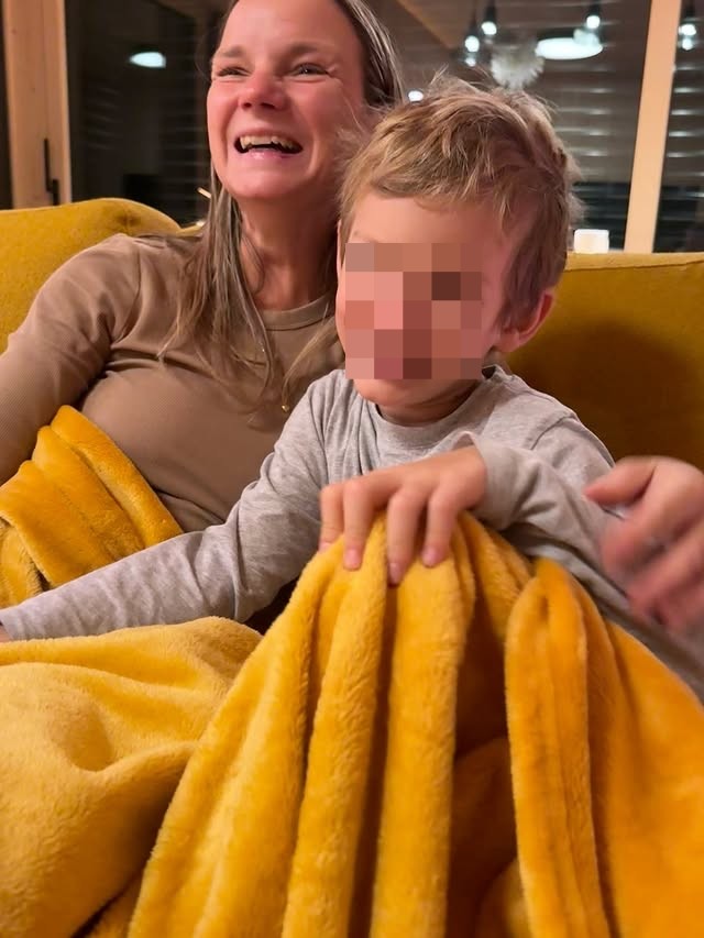 Nikola Hezucká so synom Oliverom. 