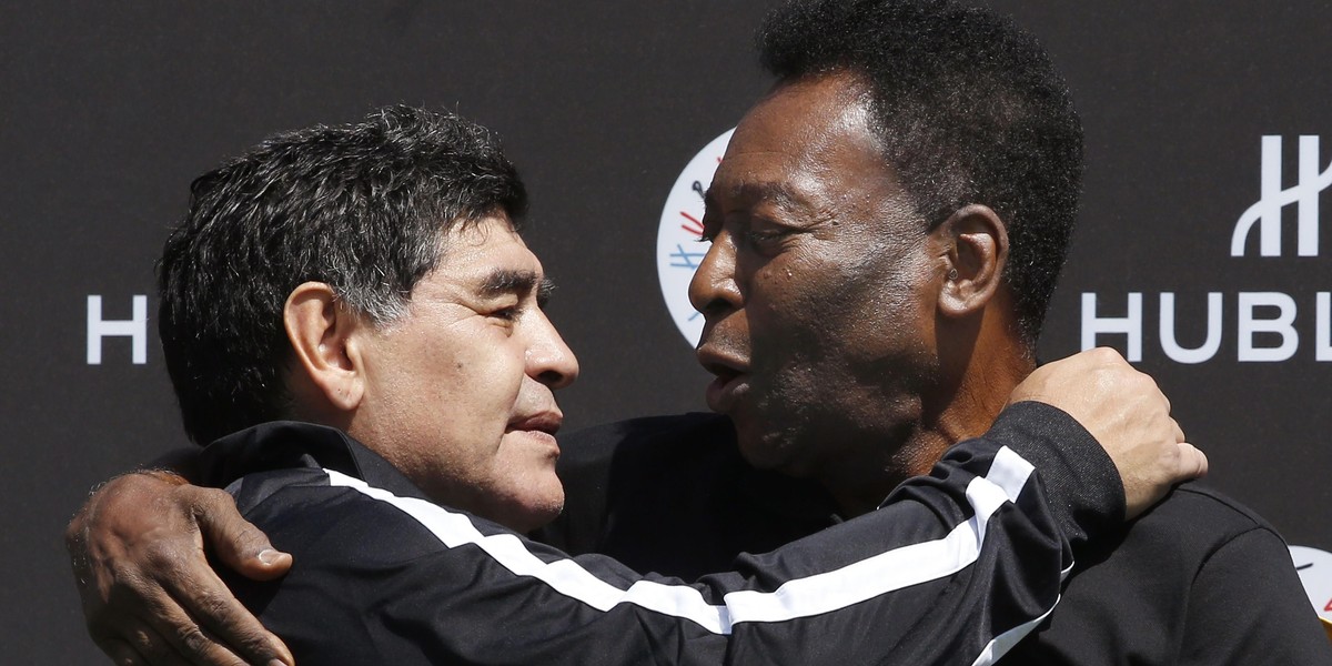 Pele i Diego Maradona spotkali się w Paryżu i pogodzili się po latach