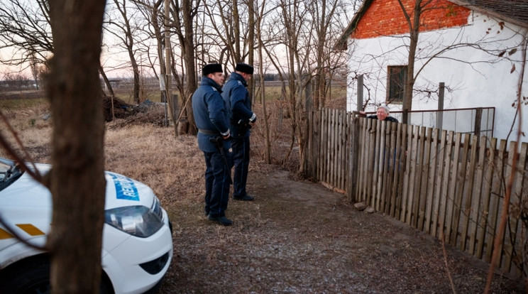 A rendőrség fokozottan kéri, hogy figyeljünk embertársainkra / Illusztráció: police.hu